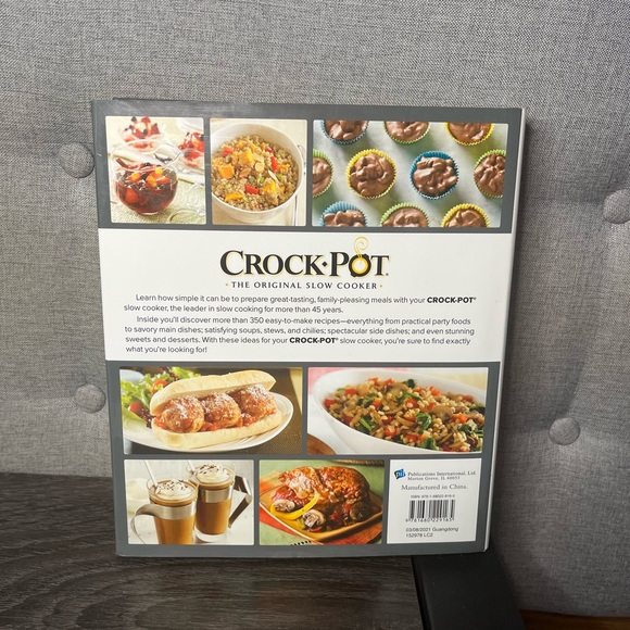 Crockpot Recipes Cookbook! - Picture 2 of 2